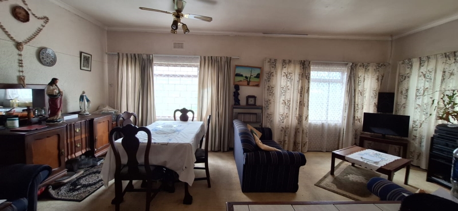 4 Bedroom Property for Sale in Lotus River Western Cape